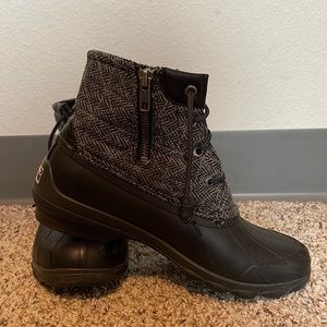 Sperry Boots